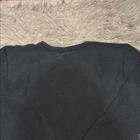 Eddie Bauer Navy Waffle Knit Long Sleeve - Picture 4 of 4